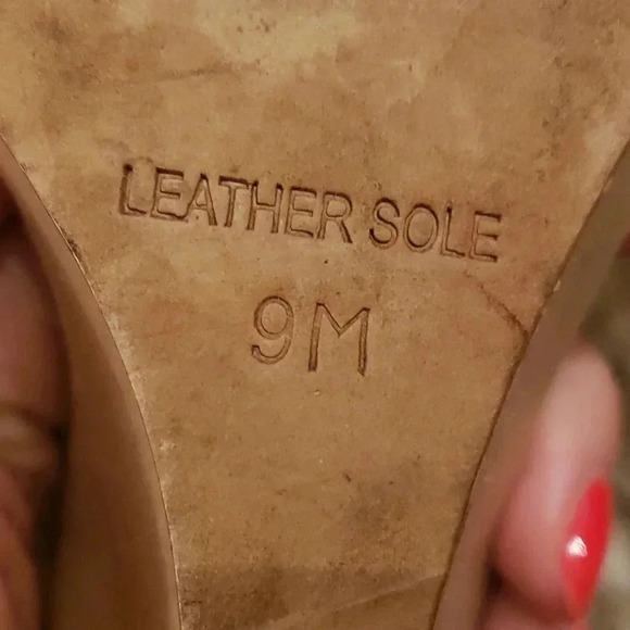 BADGLEY mischka platform heels size 9 - Picture 8 of 8